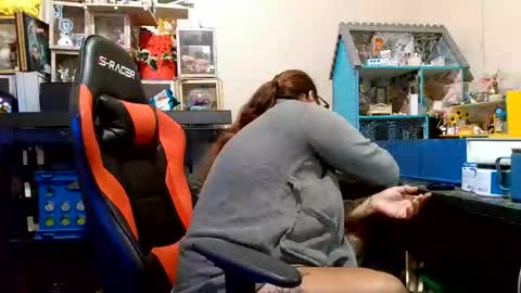 the Mini mami online show from 11/05/25, 10:59