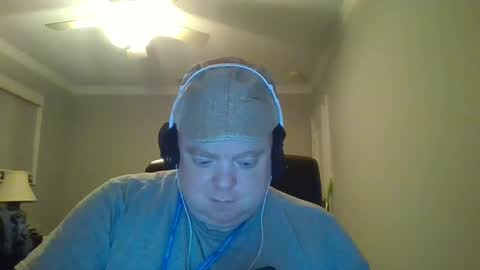 Snapshot of bigred_nyc chatting on 02/01/25, 07:47 Big Red online show from 02/01/25, 07:47