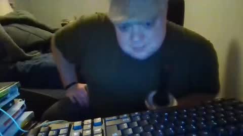 Snapshot of bigred_nyc chatting on 02/08/25, 01:32 Big Red online show from 02/08/25, 01:32