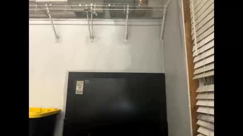 Snapshot of bigrichard1469 chatting on 10/19/25, 02:45 bigrichard1469 online show from 10/19/25, 02:45