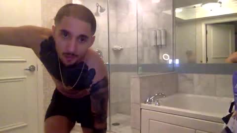 hitmanhector online show from 11/27/25, 11:40