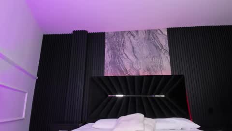 Zayra online show from 09/27/25, 07:02