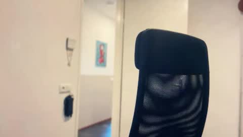 Gogo online show from 10/18/25, 08:26