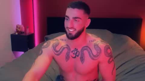 Gogo online show from 11/12/25, 03:01