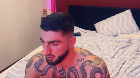 Gogo online show from 11/30/25, 06:39