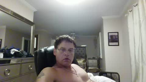 Snapshot of bigsteve24cm chatting on 06/26/26, 08:08 bigsteve24cm online show from 06/26/26, 08:08