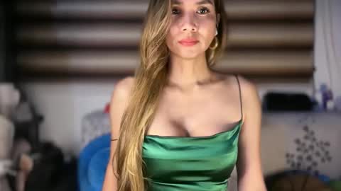 Yna     online show from 11/07/25, 06:41