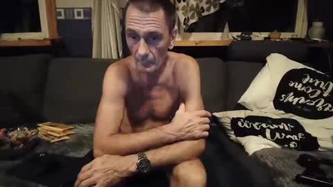 bigswe1 online show from 01/08/25, 01:32