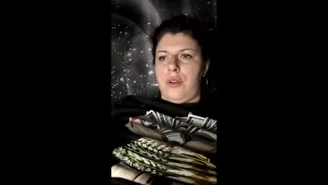 Snapshot of bigtitslala chatting on 02/07/26, 12:58 bigtitslala online show from 02/07/26, 12:58