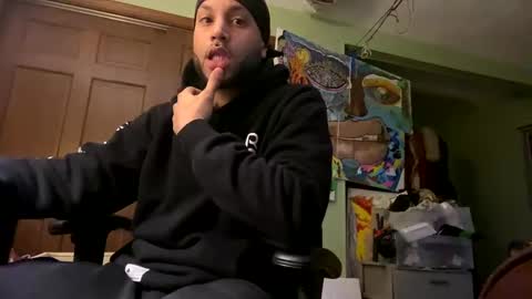 Snapshot of bigwalkdog12 chatting on 12/26/24, 06:43 Floppyphallus online show from 12/26/24, 06:43