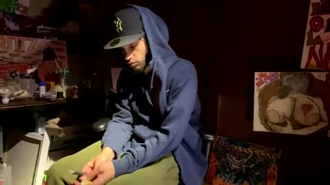 Snapshot of bigwalkdog12 chatting on 02/11/25, 12:28 Floppyphallus online show from 02/11/25, 12:28