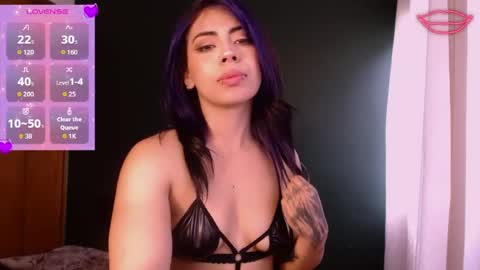 Snapshot of biigbooty_ chatting on 05/25/26, 04:57 biigbooty_ online show from 05/25/26, 04:57