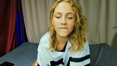 hi  soy   natural girl biki online show from 06/07/26, 01:54