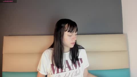 bilie__eilish online show from 04/16/26, 12:17