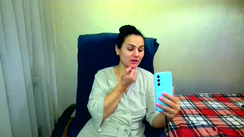 DOM NIKA online show from 12/20/25, 10:50