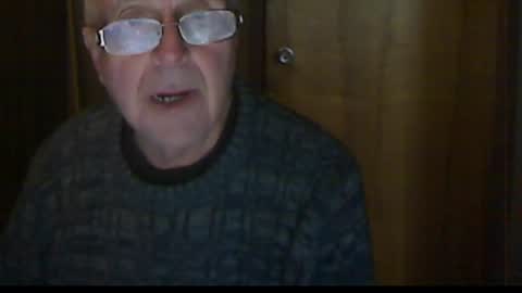 Snapshot of bill_25061 chatting on 12/28/24, 05:57 bill_25061 online show from 12/28/24, 05:57