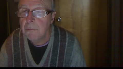 Snapshot of bill_25061 chatting on 01/13/25, 04:30 bill_25061 online show from 01/13/25, 04:30