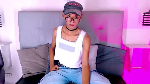 Snapshot of billie_turner_ chatting on 09/23/25, 04:26 B-I-L-L-I-E 3 online show from 09/23/25, 04:26