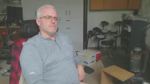 billp750876 online show from 04/28/26, 09:09