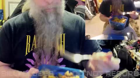 Snapshot of billycluber chatting on 11/03/25, 04:47 Billycluber online show from 11/03/25, 04:47