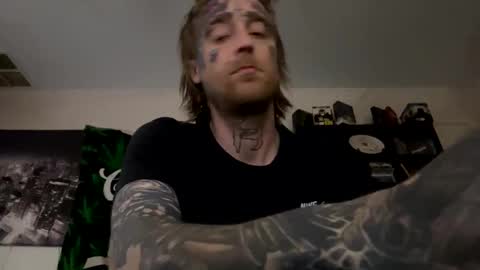 Snapshot of bimmyleanin420 chatting on 09/20/25, 02:34 bimmyleanin420 online show from 09/20/25, 02:34