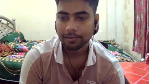 Snapshot of birbikrom104 chatting on 07/12/26, 06:37 birbikrom104 online show from 07/12/26, 06:37