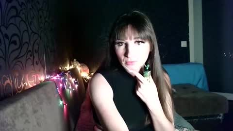 Snapshot of birdie_kiss chatting on 02/07/26, 07:06 birdie_kiss online show from 02/07/26, 07:06