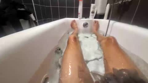 bisexdadd online show from 11/30/25, 10:08