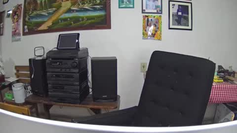 Snapshot of bisexmangenx chatting on 09/21/25, 01:51 Manu O online show from 09/21/25, 01:51