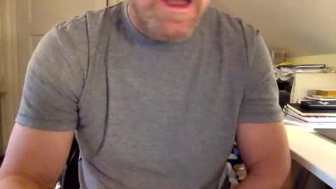 BisonBar online show from 11/10/25, 03:55