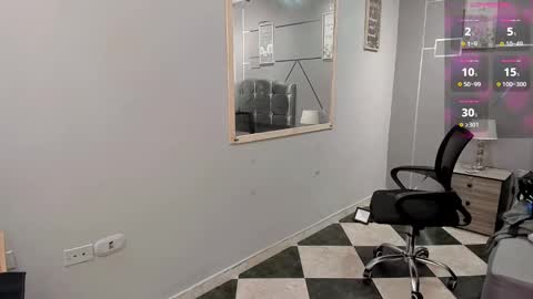  ..  .. online show from 03/04/25, 03:22