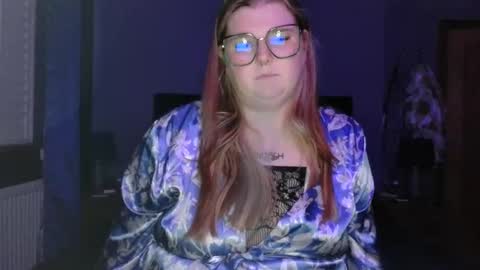 bitch_kittiexo online show from 01/01/25, 09:52