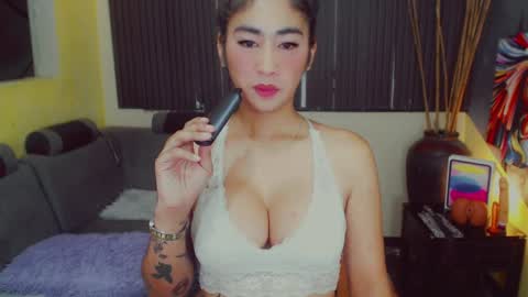 3 online show from 03/25/26, 09:43