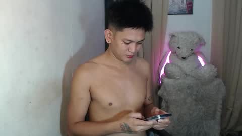 Snapshot of bj_alex31 chatting on 11/01/25, 01:13 alex online show from 11/01/25, 01:13