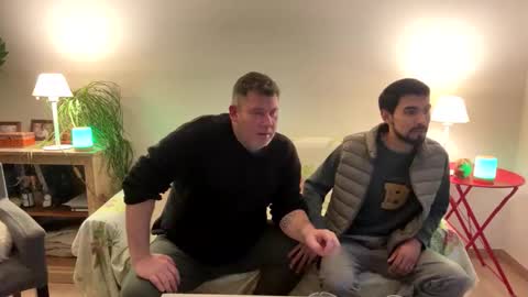 BJkouple online show from 01/14/26, 09:52