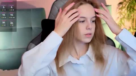 Julia online show from 09/28/25, 08:52