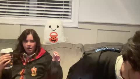 bkws985 online show from 10/26/25, 02:28