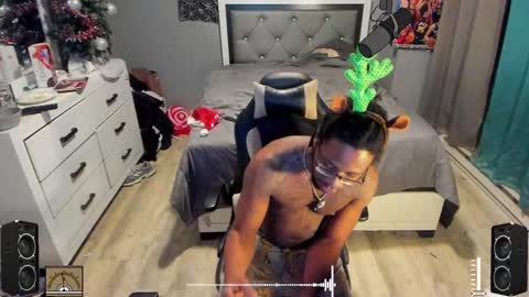 Plant Base Streamers From Pennsylvania online show from 12/14/24, 11:45