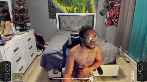 Plant Base Streamers From Pennsylvania online show from 12/21/24, 11:34