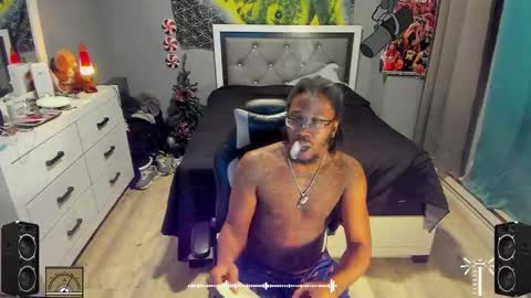 Plant Base Streamers From Pennsylvania online show from 01/04/25, 12:05