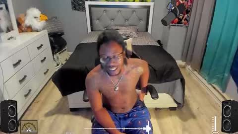 Plant Base Streamers From Pennsylvania online show from 01/17/25, 11:18