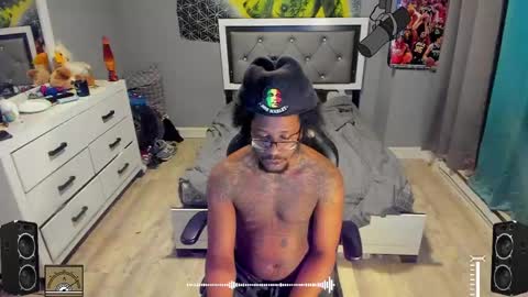 Plant Base Streamers From Pennsylvania online show from 02/11/25, 11:44