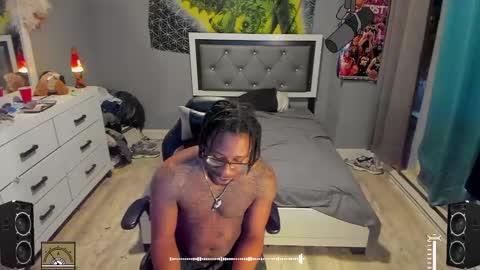 Plant Base Streamers From Pennsylvania online show from 03/12/25, 11:44