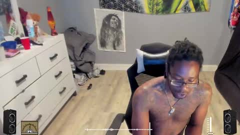 Plant Base Streamers From Pennsylvania online show from 09/21/25, 11:17