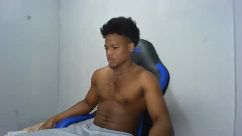 Snapshot of black_dicck chatting on 05/02/26, 05:18 tu morenito online show from 05/02/26, 05:18