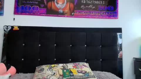 Snapshot of black_eyestattoo chatting on 10/16/25, 07:04 karenth soto online show from 10/16/25, 07:04