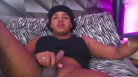 black_king_241 online show from 02/04/25, 05:23