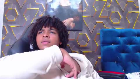 black_king_241 online show from 02/20/26, 04:09