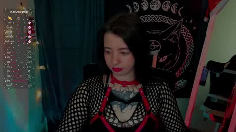 Snapshot of black_kittie_01 chatting on 01/07/25, 01:46 Black Kittie Wednesday - 1300 - 1900 GMT help me get 100 thumbs up online show from 01/07/25, 01:46