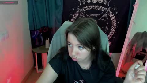 Snapshot of black_kittie_01 chatting on 09/11/25, 12:27 Black Kittie Wednesday - 1300 - 1900 GMT help me get 100 thumbs up online show from 09/11/25, 12:27